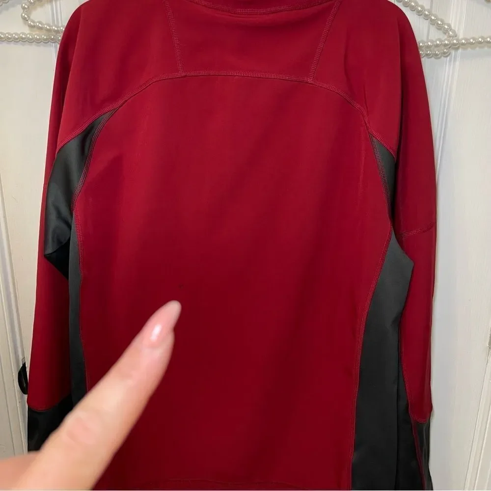 The North Face Men's Red and Gray Soft Shell 1/4 Zip Fleece Lined Pullover